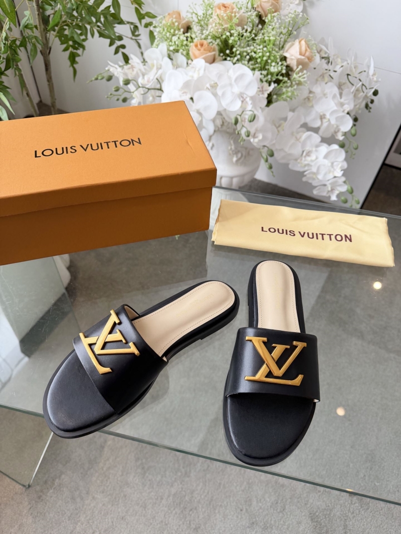 l0vis Vvtt0n slippers